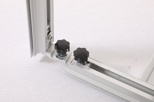 Freestanding SEG frame hardware construction detail