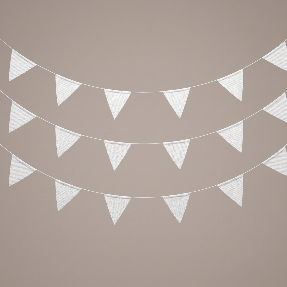 Blank white 10 metre triangle bunting set showing the printable pennant layout.